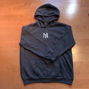Mens Yankee Sweatshirt - Grey